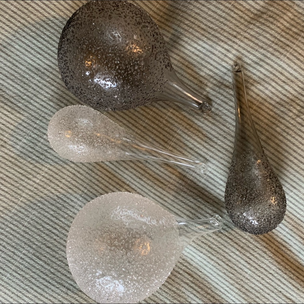 Glass ornaments (4)